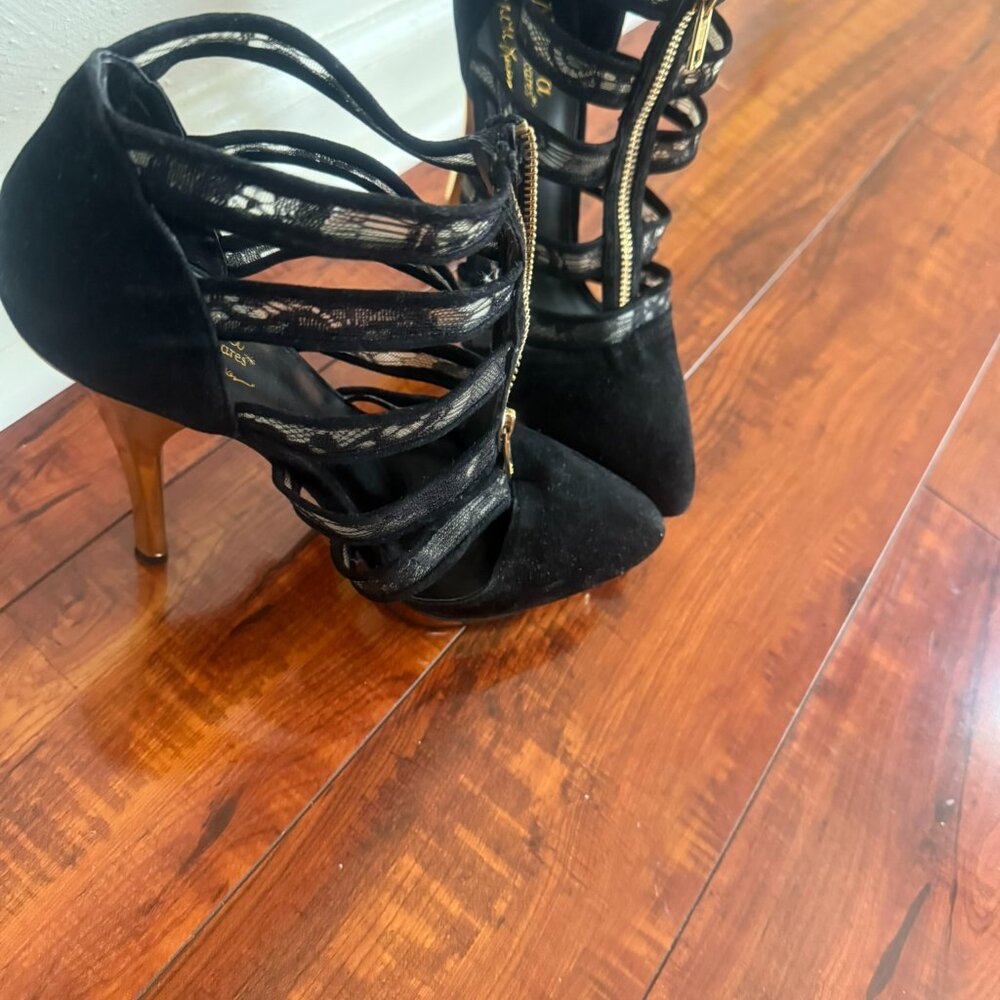 “Midnight Stride” Shoe Dazzle Black Mesh Stiletto Heels – Size 9, Never Worn